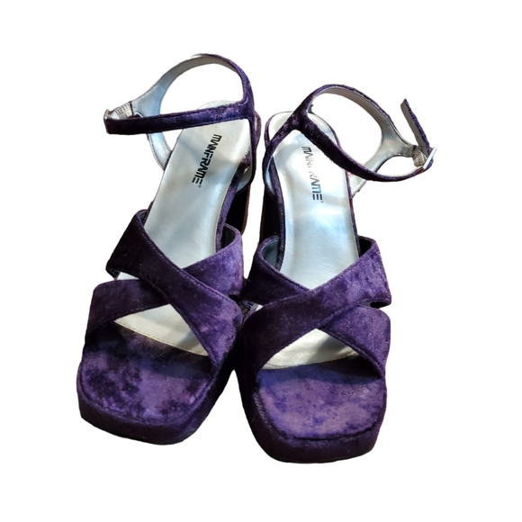 Vintage velvet platform heels - Picture 11 of 13